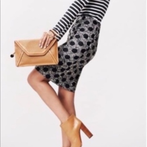 J. McLaughlin Dresses & Skirts - J.McLaughlin Black and White Tweed Pencil Skirt